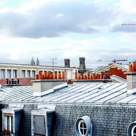 Hostnfly - Charming Near Republic *